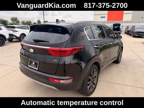 Used 2018 Kia Sportage EX w/ EX Sport Appearance Package FWD image 4