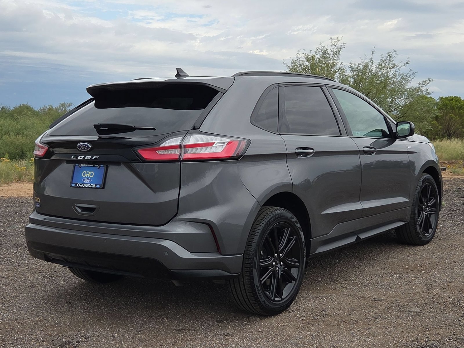 Certified 2024 Ford Edge ST-Line AWD/4WD image 5