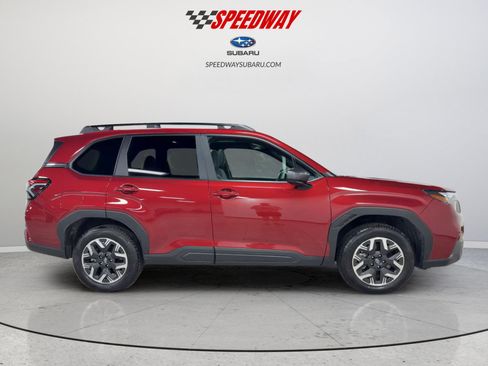 Used 2026 Subaru Forester Premium AWD/4WD image 4