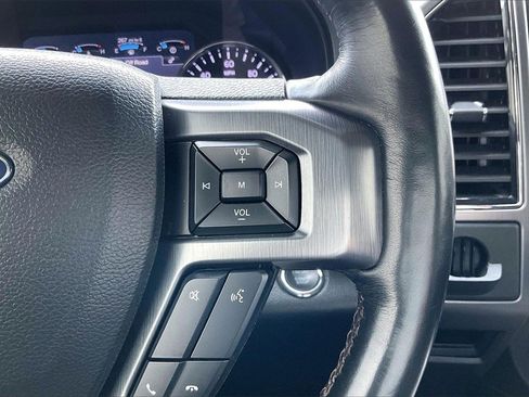 Used 2019 Ford Expedition Platinum image 19