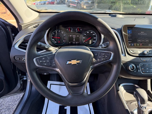 Used 2025 Chevrolet Malibu LT FWD image 19
