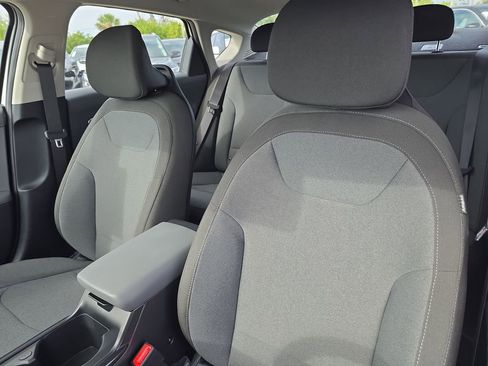 New 2025 Kia K4 LXS image 23