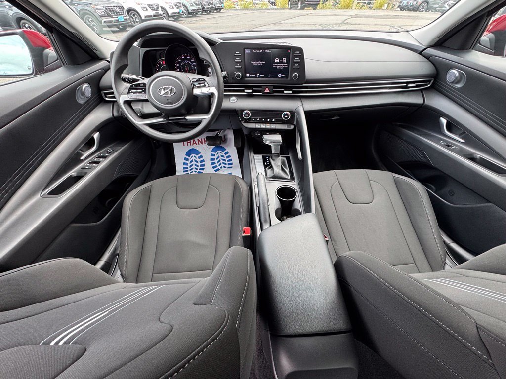 Used 2023 Hyundai Elantra SEL FWD image 12