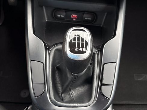 Used 2021 Kia Soul LX FWD image 23