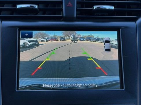 Used 2020 Ford Fusion SE w/ Equipment Group 151A image 9