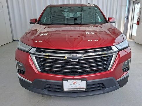 Used 2022 Chevrolet Traverse LT FWD image 3