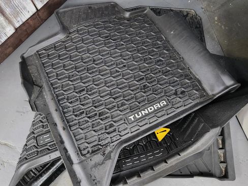 Used 2023 Toyota Tundra Platinum image 77