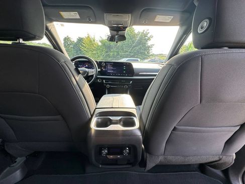 Used 2024 Chevrolet Traverse LT w/ LPO, Floor Liner Package FWD image 54