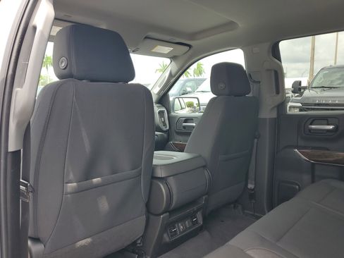 Used 2020 GMC Sierra 1500 SLE w/ SLE Value Package image 13