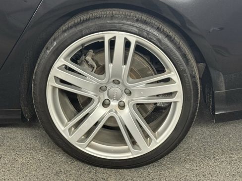 Used 2016 Audi A8 L 4.0T w/ Driver Assistance Package image 13