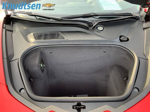 Used 2021 Chevrolet Corvette Stingray Coupe w/ Chrome Exterior Badge Package image 19