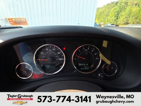 Used 2015 Jeep Wrangler Unlimited Sport w/ Max Tow Package AWD/4WD image 9