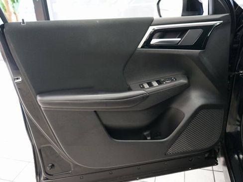 Used 2024 Mitsubishi Outlander ES image 21