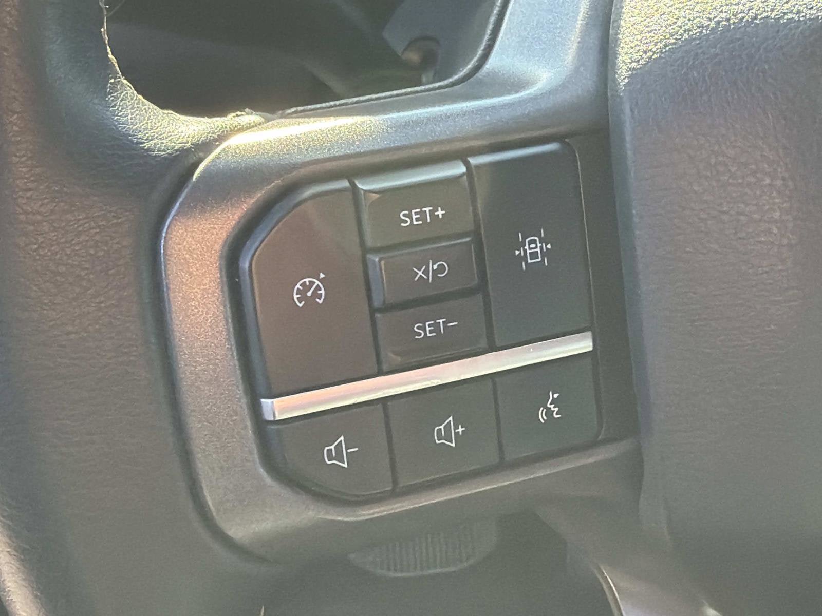 Used 2024 Ford F150 XLT AWD/4WD image 6