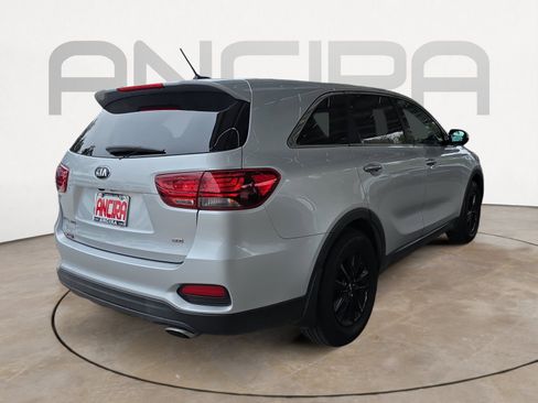Used 2019 Kia Sorento L image 7
