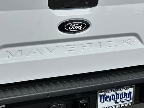 New 2025 Ford Maverick XLT w/ XLT Luxury Package image 25