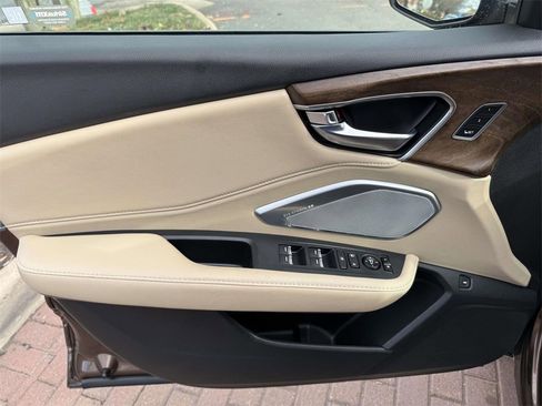 Used 2019 Acura RDX AWD w/ Advance Package image 10