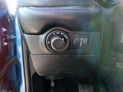 Used 2025 Dodge Durango GT AWD/4WD image 14