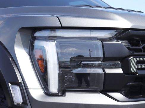 Used 2025 Ford F150 Raptor w/ Equipment Group 803A Raptor R AWD/4WD image 32