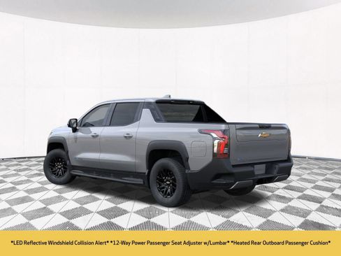 New 2025 Chevrolet Silverado EV LT image 8