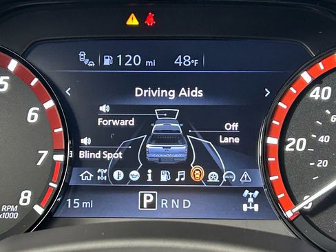Used 2025 Nissan Frontier PRO-4X AWD/4WD image 26