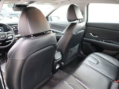 Used 2024 Hyundai Elantra Limited image 48