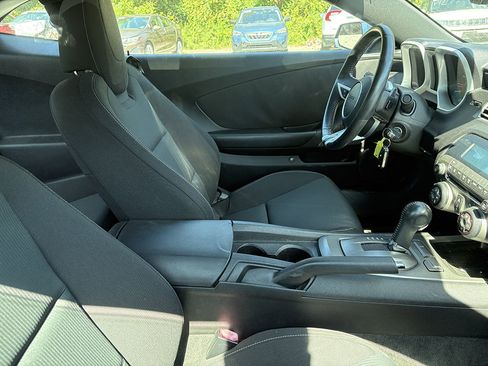 Used 2010 Chevrolet Camaro LT w/ RS Package RWD image 5