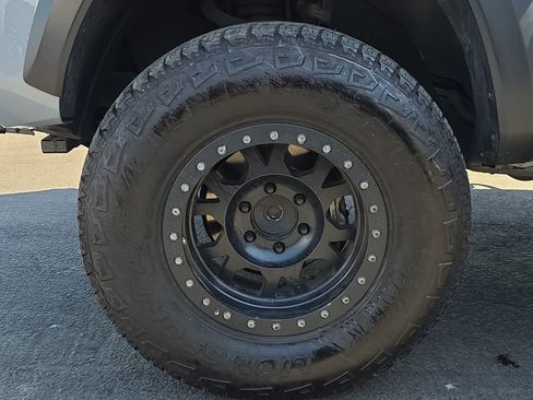 Used 2019 Toyota Tacoma TRD Off-Road RWD image 27