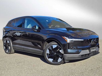 New 2026 Volvo EX30 Plus w/ Protection Package Premier