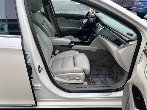 Used 2013 Cadillac XTS Platinum image 24