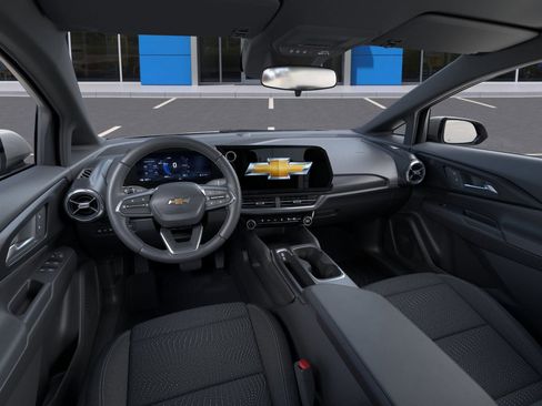New 2026 Chevrolet Equinox EV LT image 39