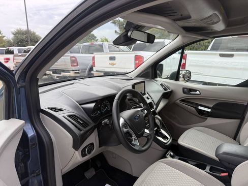 Used 2022 Ford Transit Connect XLT FWD image 6