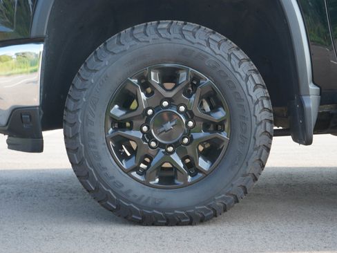 Used 2024 Chevrolet Silverado 3500 LT w/ Convenience Package AWD/4WD image 28