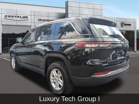 Used 2024 Jeep Grand Cherokee Laredo w/ Luxury Tech Group I image 5