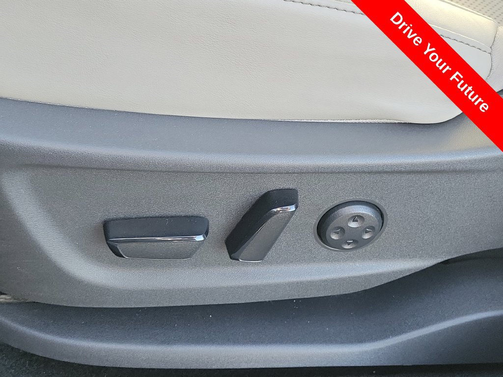 Used 2024 Nissan Ariya FWD image 19
