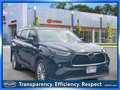 Used 2023 Toyota Highlander Platinum