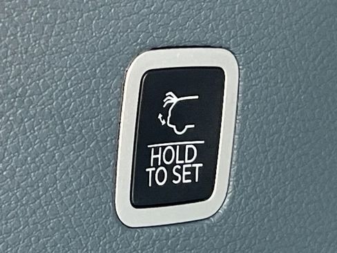 Used 2023 Jeep Grand Wagoneer Series III w/ Rear Seat Video Group 1 image 41