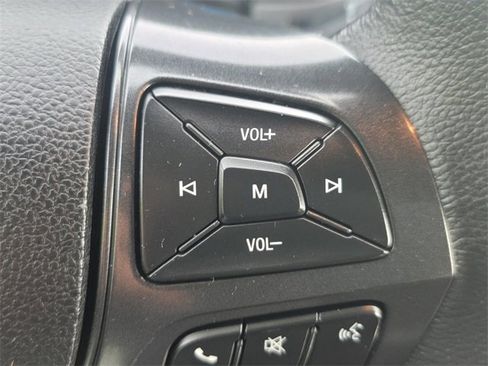 Used 2019 Ford Explorer XLT image 16