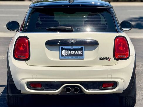 Used 2015 MINI Cooper S image 2