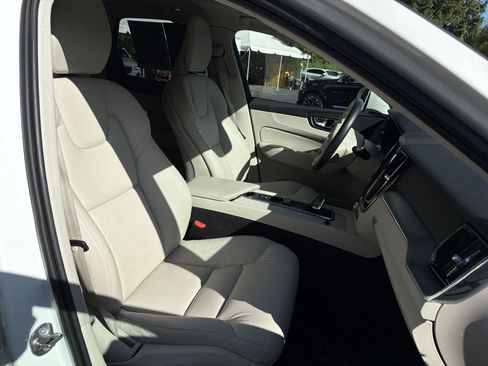 Used 2023 Volvo XC60 B5 Core w/ Climate Package FWD image 35