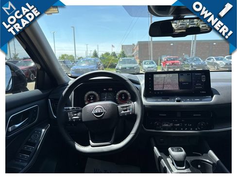 Used 2026 Nissan Rogue Platinum w/ Platinum Premium Package AWD/4WD image 10