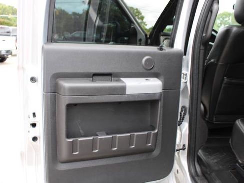 Used 2015 Ford F250 Lariat w/ Lariat Ultimate Package image 39