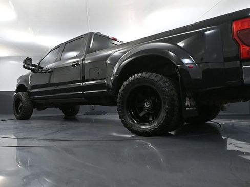 Used 2020 Ford F350 Lariat w/ Lariat Ultimate Package image 52