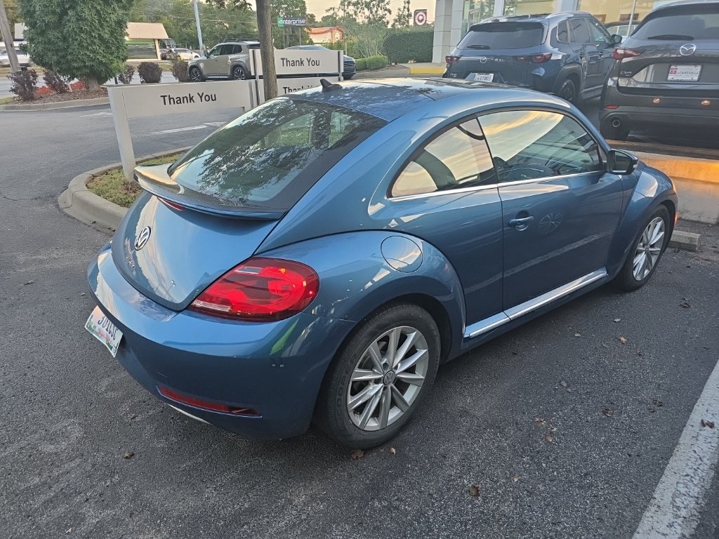 Used 2019 Volkswagen Beetle 2.0T SE FWD image 5