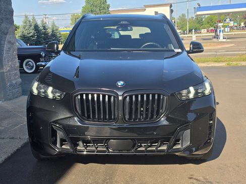 Used 2025 BMW X5 xDrive40i w/ M Sport Package AWD/4WD image 2