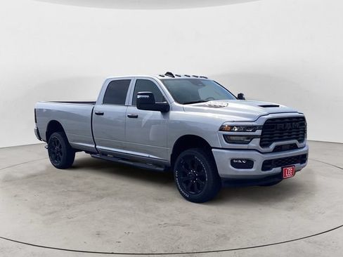 New 2026 RAM 2500 Tradesman AWD/4WD image 8
