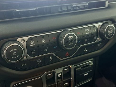 New 2026 Jeep Wrangler Unlimited Rubicon image 15