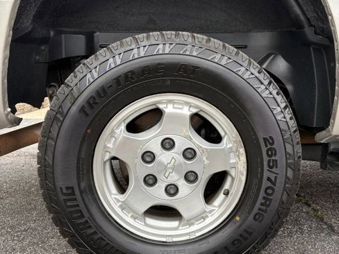 Used 2004 Chevrolet Avalanche image 14