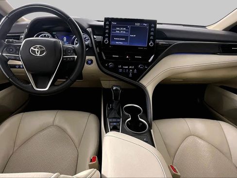 Used 2023 Toyota Camry XLE FWD image 14