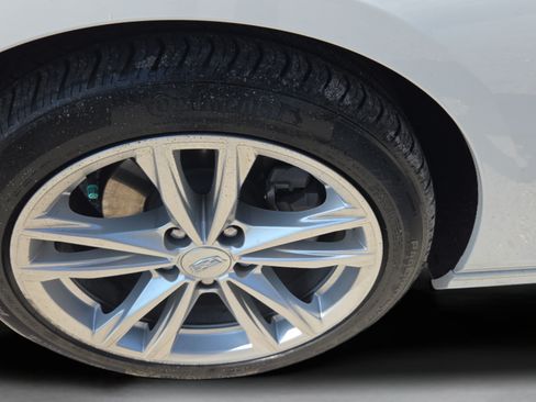 Used 2025 Cadillac CT4 Luxury RWD image 9